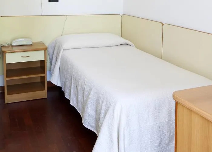 Daniela فندق فيرّارا