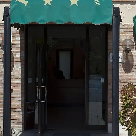 Hotel Daniela Ferrare