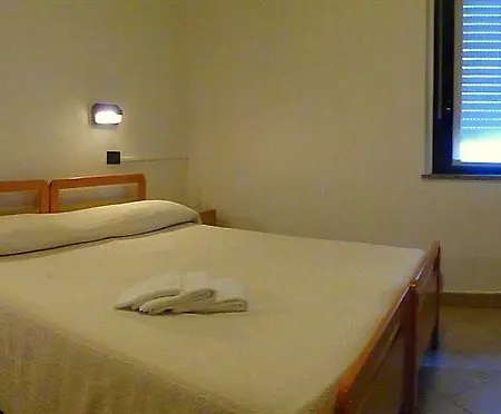 Daniela 2* 페라라