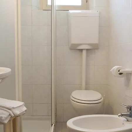 Otel Daniela 2*